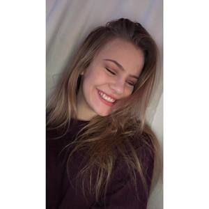 Meet your Posher, Zoe